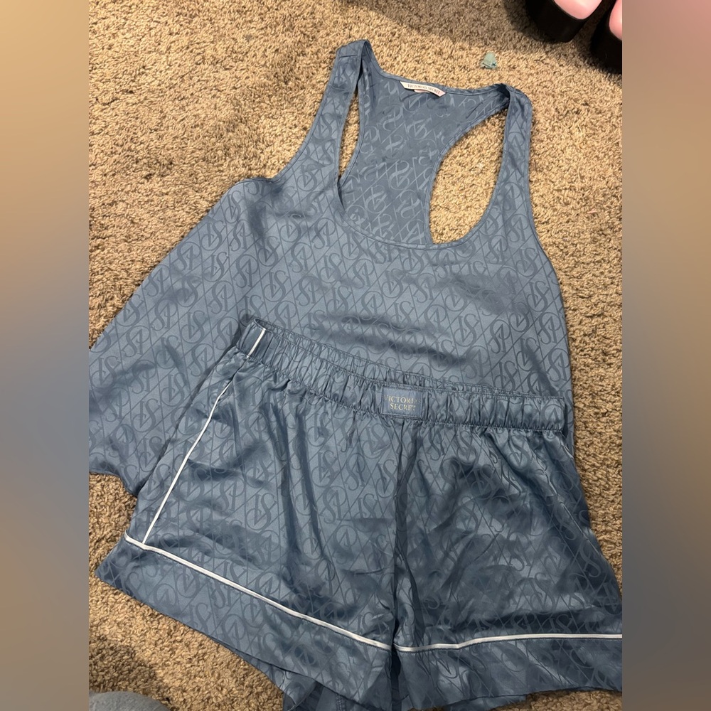 Victoria’s Secret pajamas set